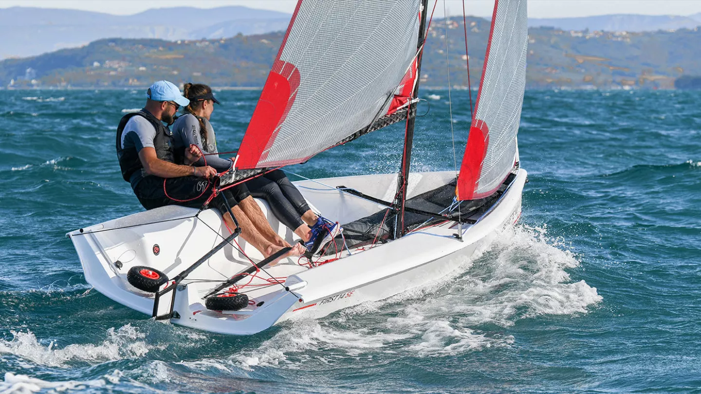 Beneteau First 14 SE