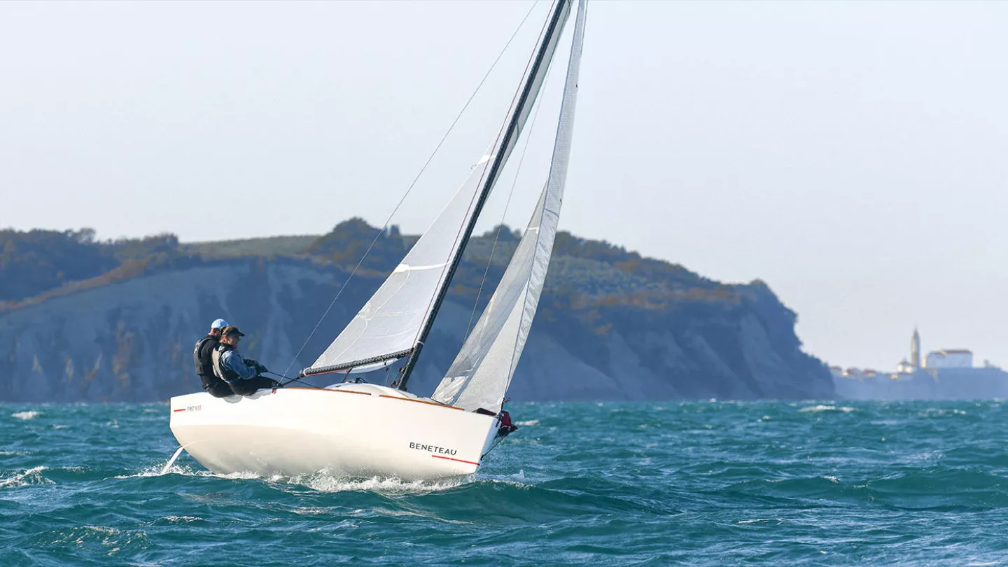 Beneteau First 18 SE