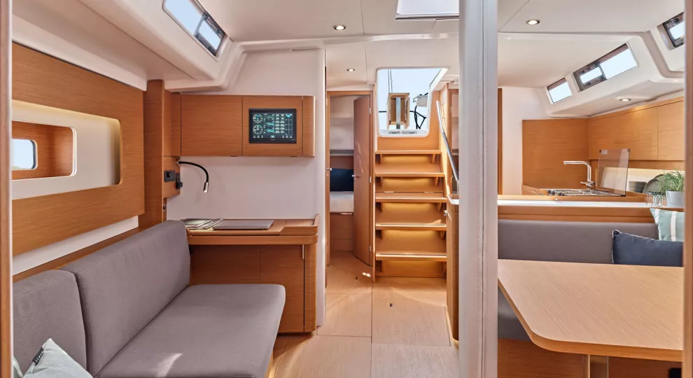 Beneteau First 44