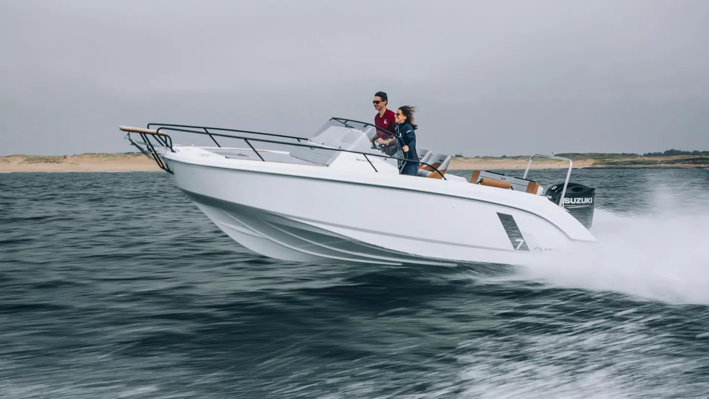 Beneteau Flyer 7 SUNdeck