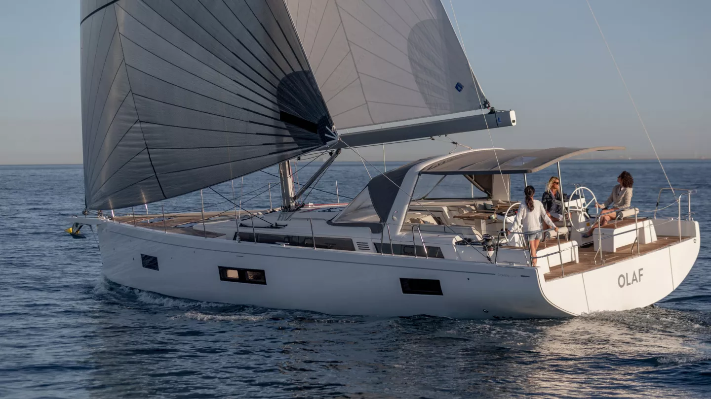 Beneteau Oceanis Yacht 54