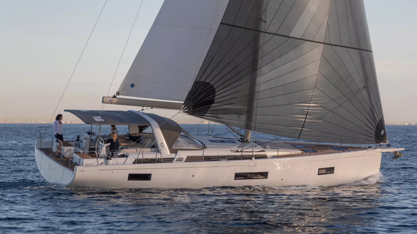 Beneteau Oceanis Yacht 54