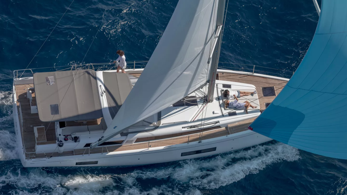 Beneteau Oceanis Yacht 54