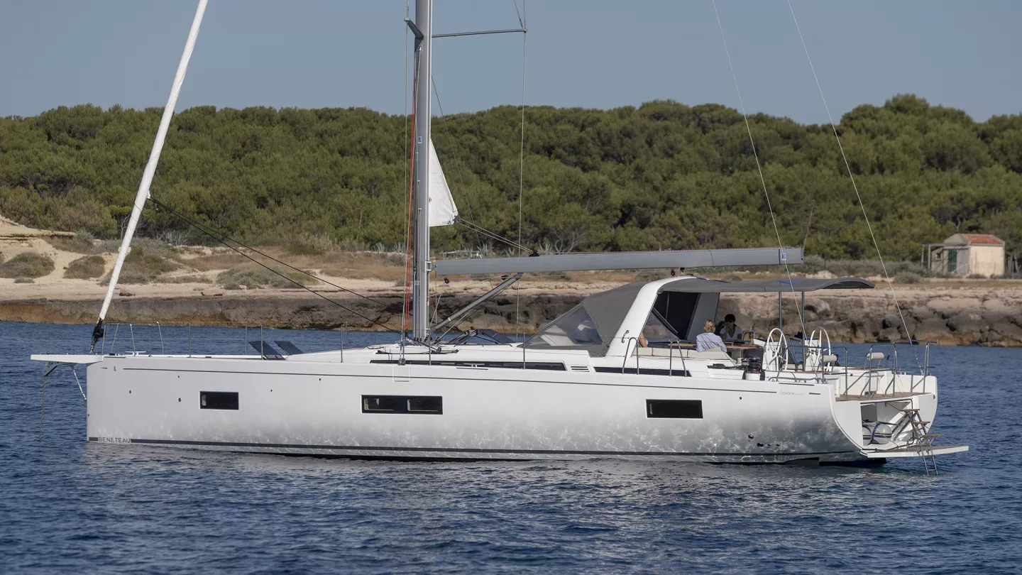Beneteau Oceanis Yacht 54