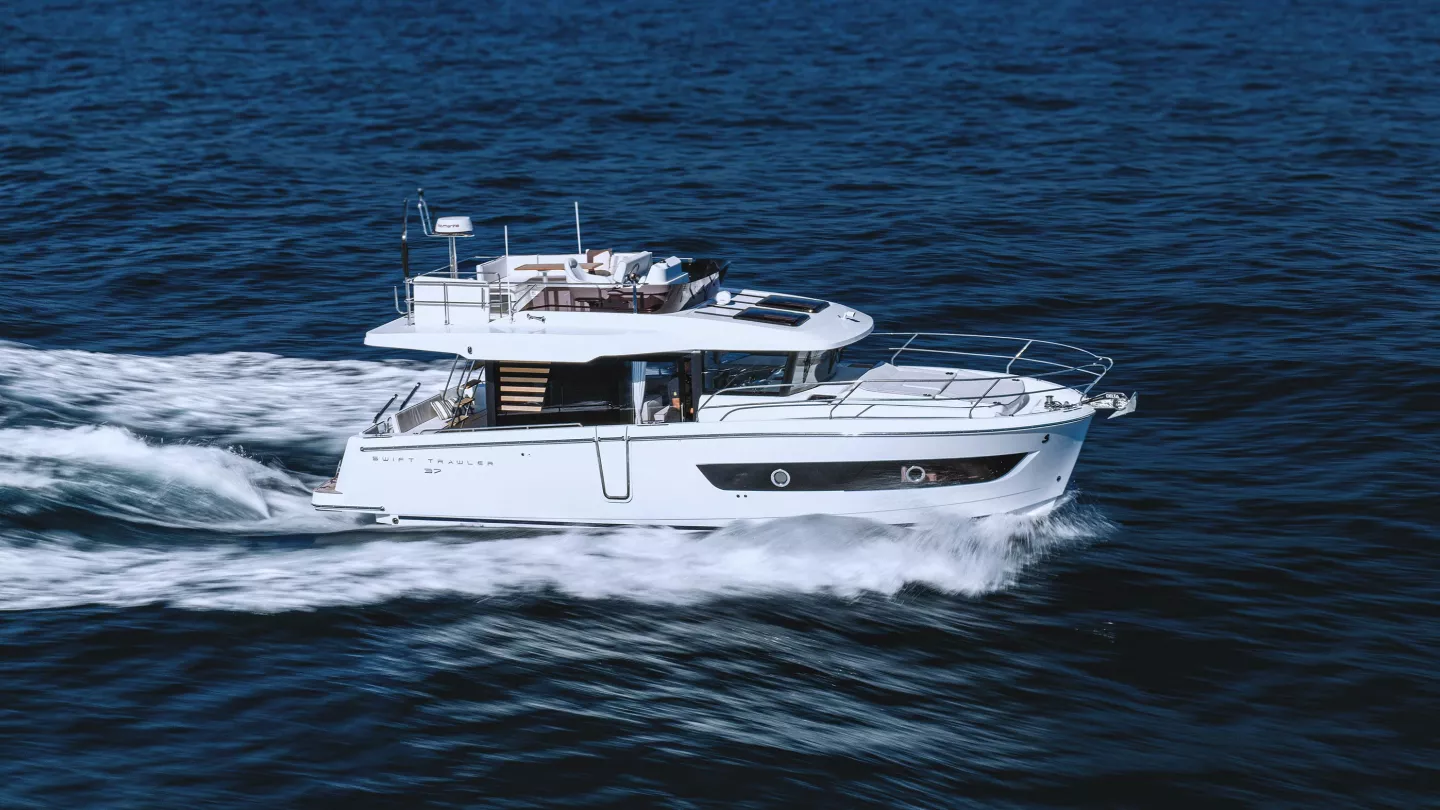 Beneteau Swift Trawler 37 Fly