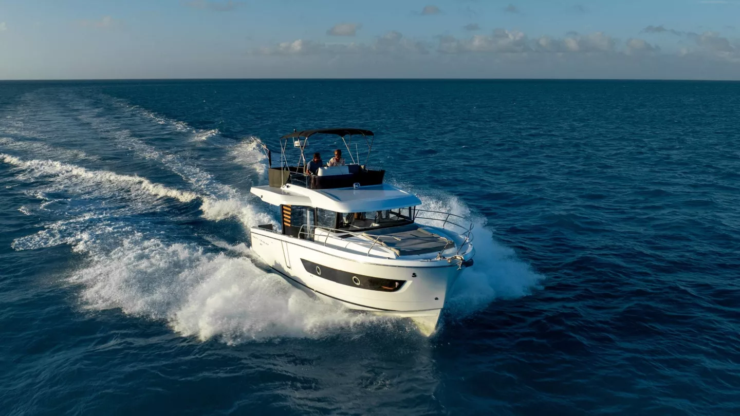 Beneteau Swift Trawler 37 Fly