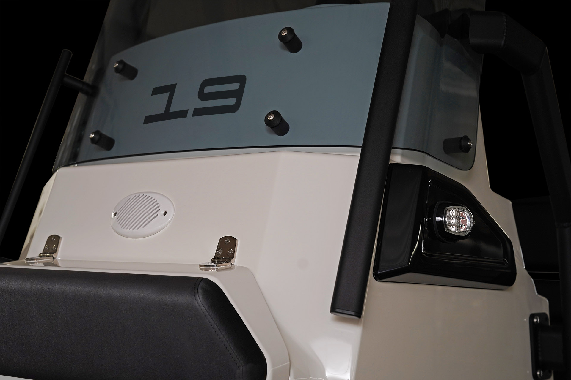 Brig Navigator 19