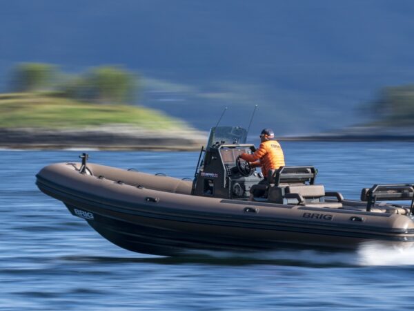 Brig Navigator 26