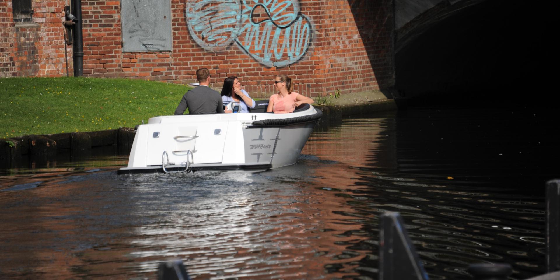 Corsiva 595 Tender