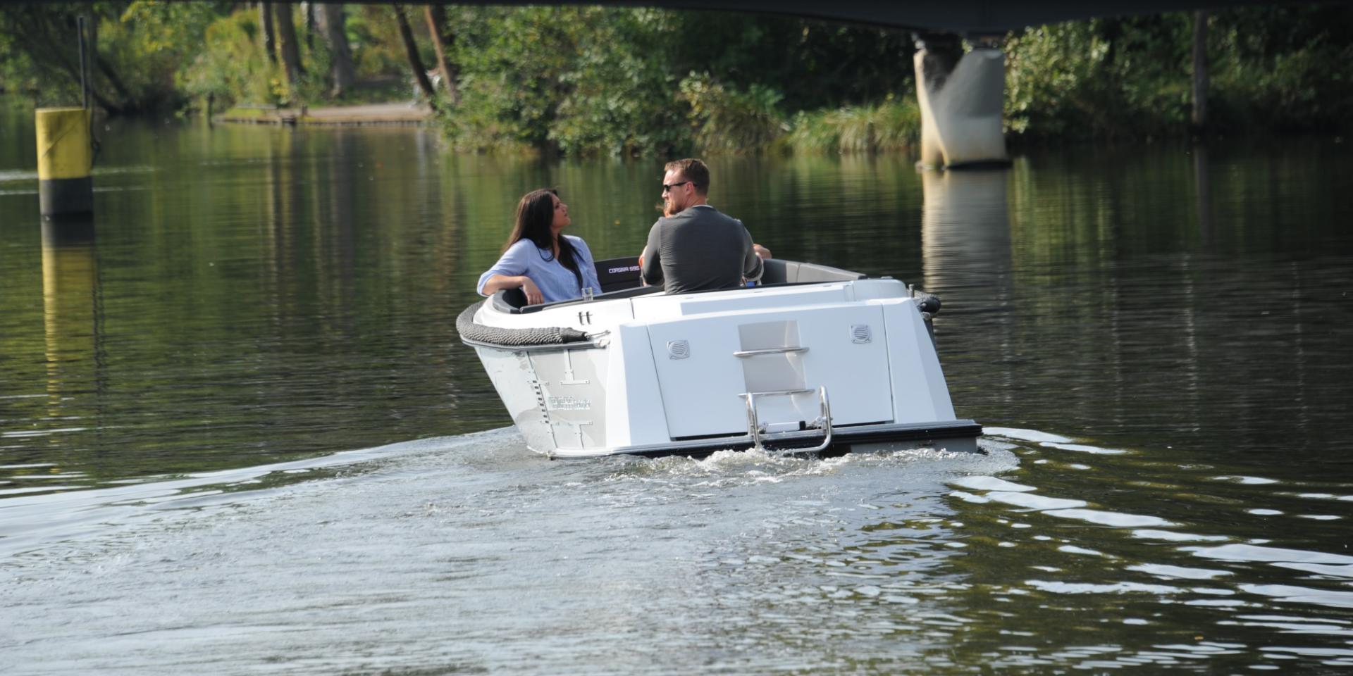 Corsiva 595 Tender