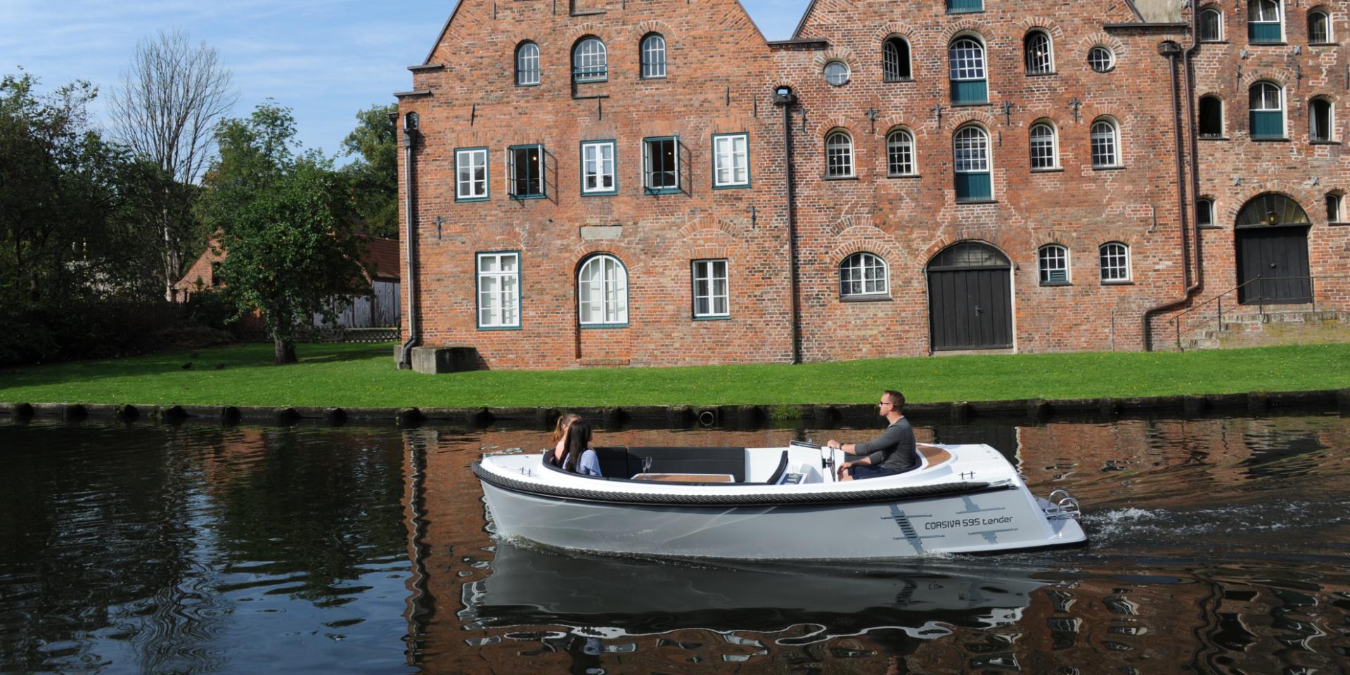 Corsiva 595 Tender