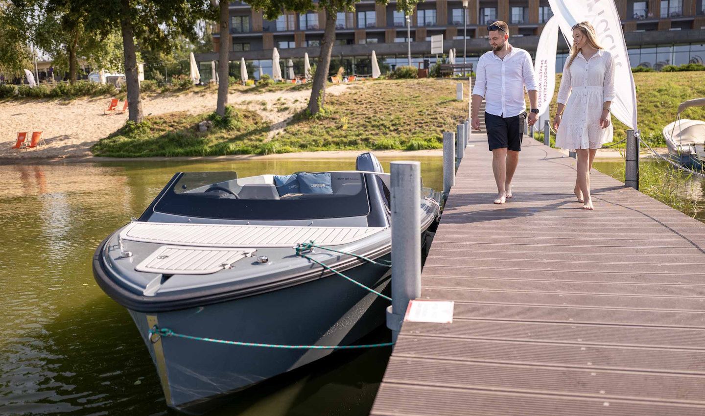Corsiva 607 Runabout