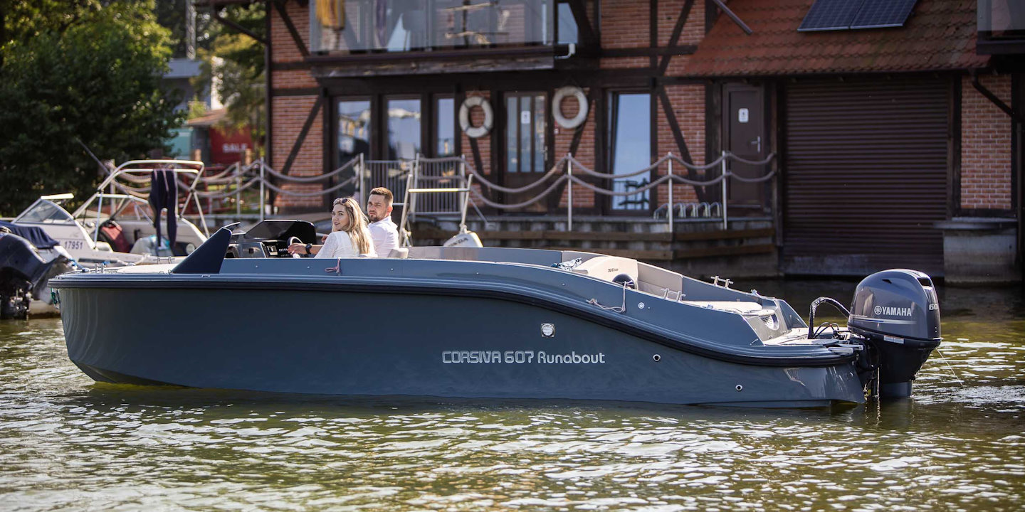 Corsiva 607 Runabout