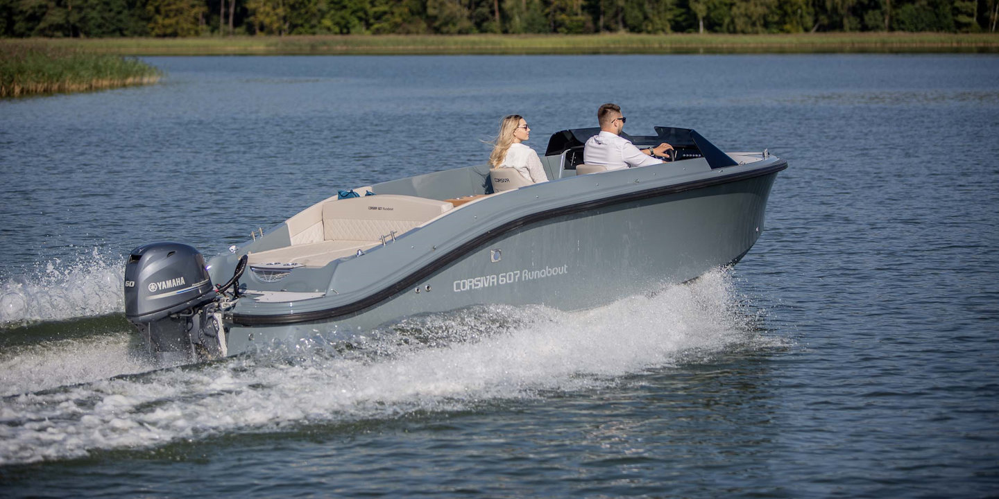 Corsiva 607 Runabout