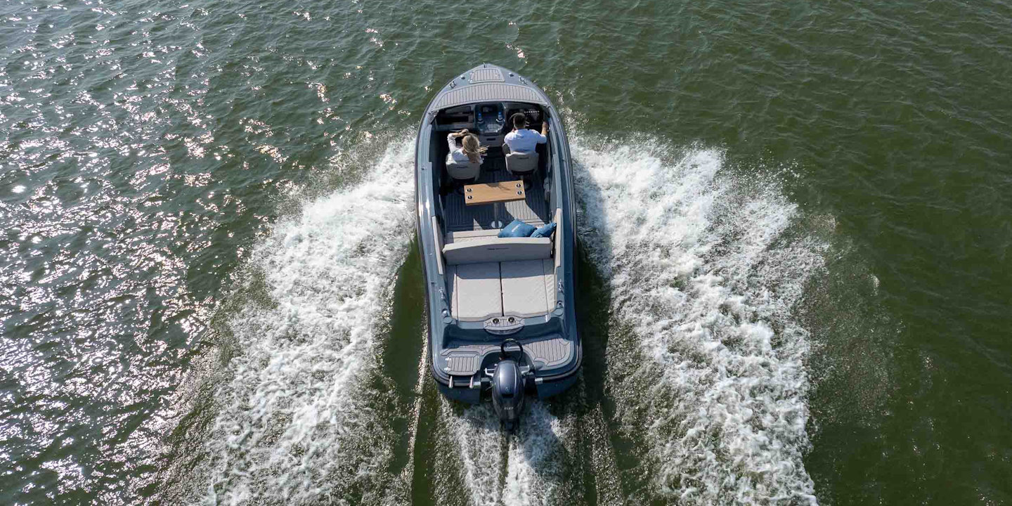 Corsiva 607 Runabout