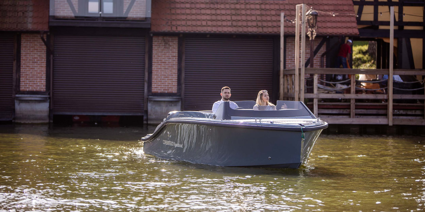 Corsiva 607 Runabout