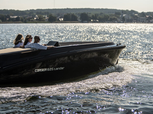 Corsiva 625 Tender