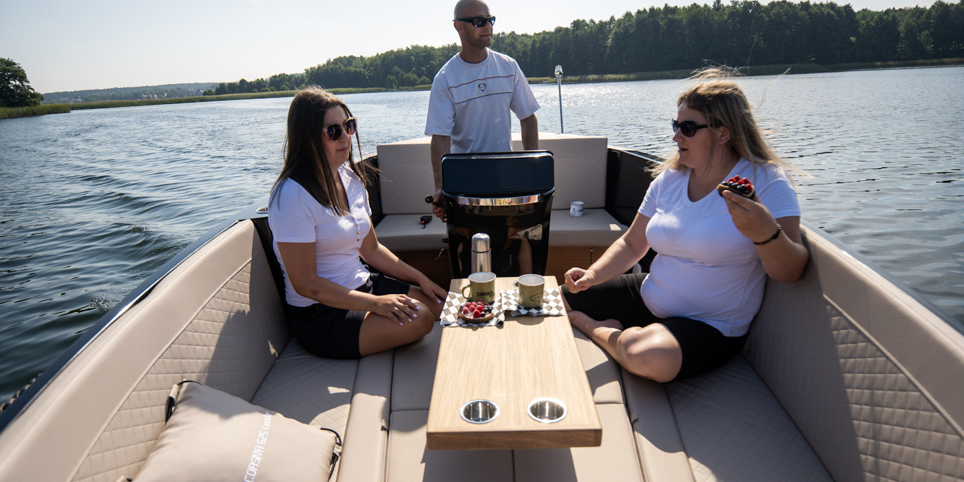 Corsiva 625 Tender