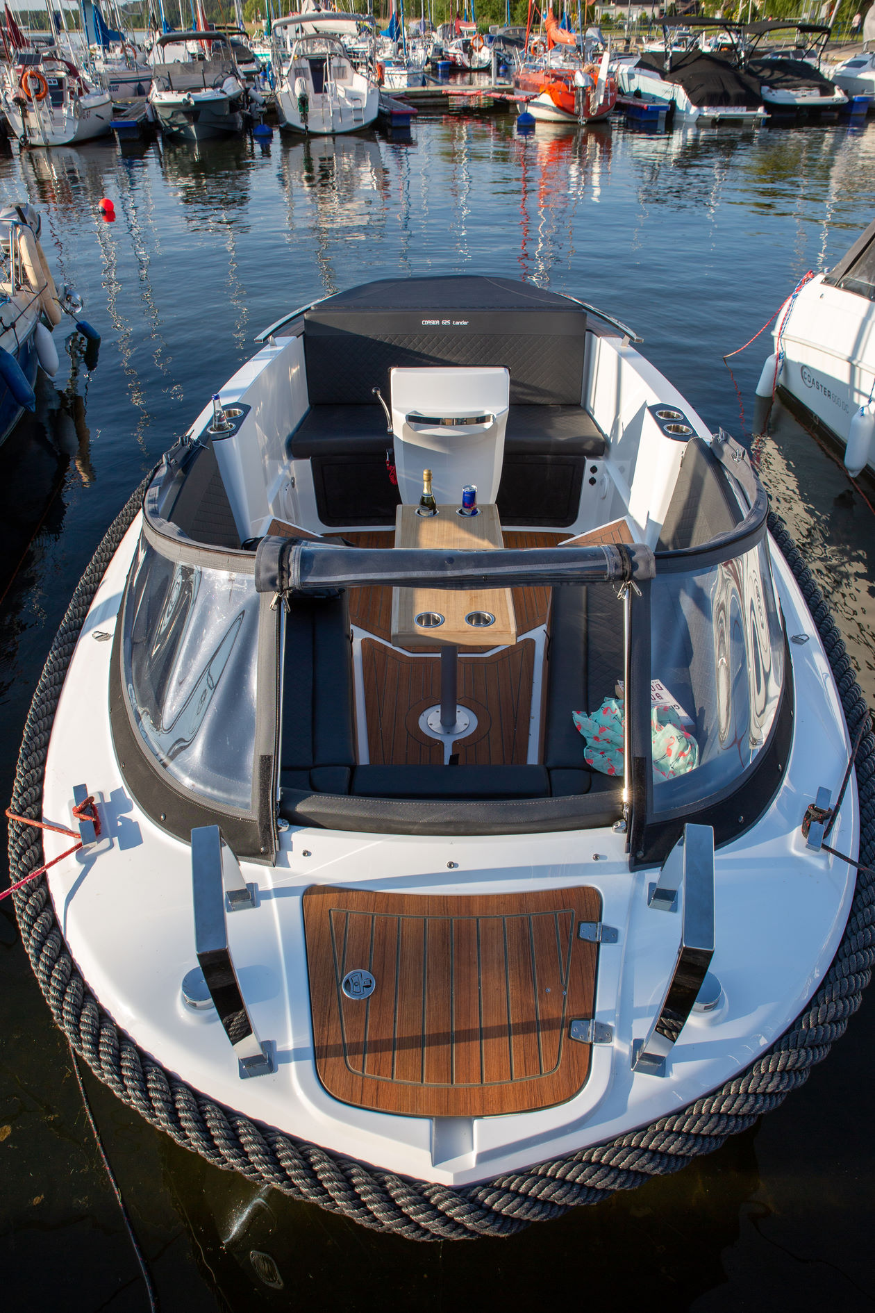 Corsiva 625 Tender