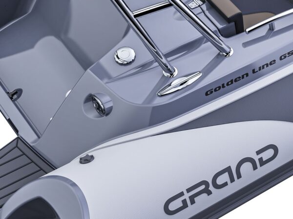 Grand G500, detail opblaasbare boot romp