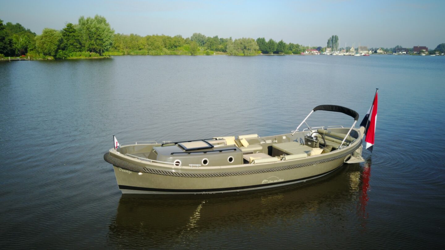 Jan van Gent JVG 10.35 Cabin