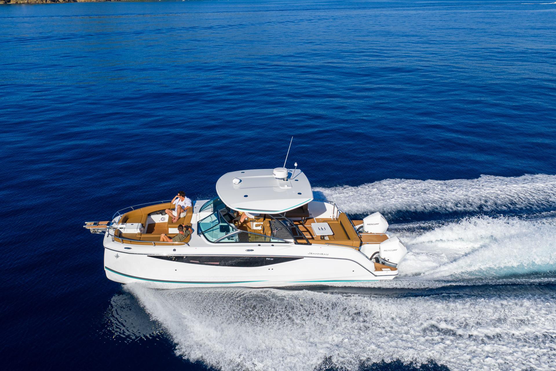 Jeanneau TH33