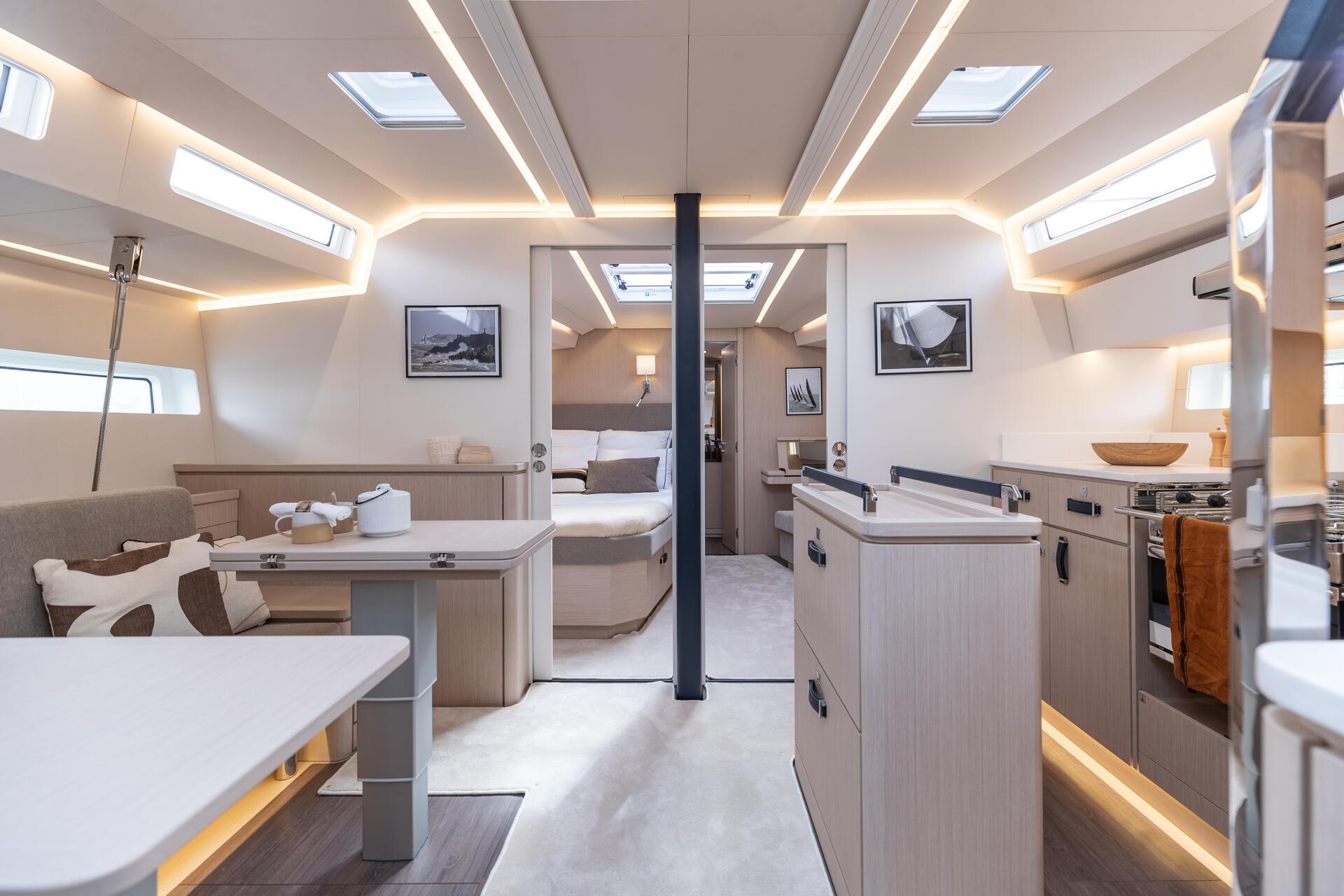 Jeanneau Yachts 55