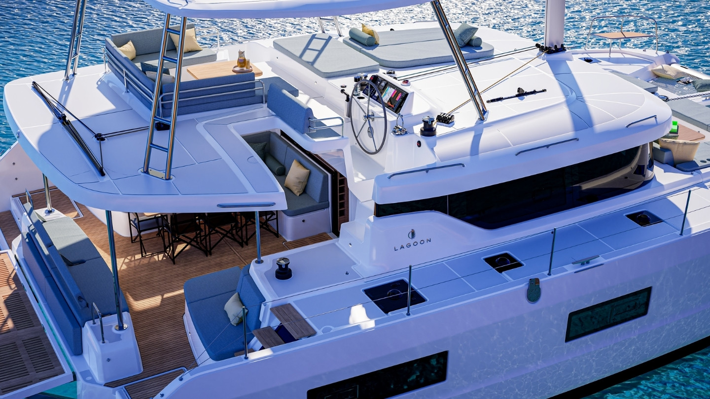 Lagoon 47, catamaran dek met loungezitjes