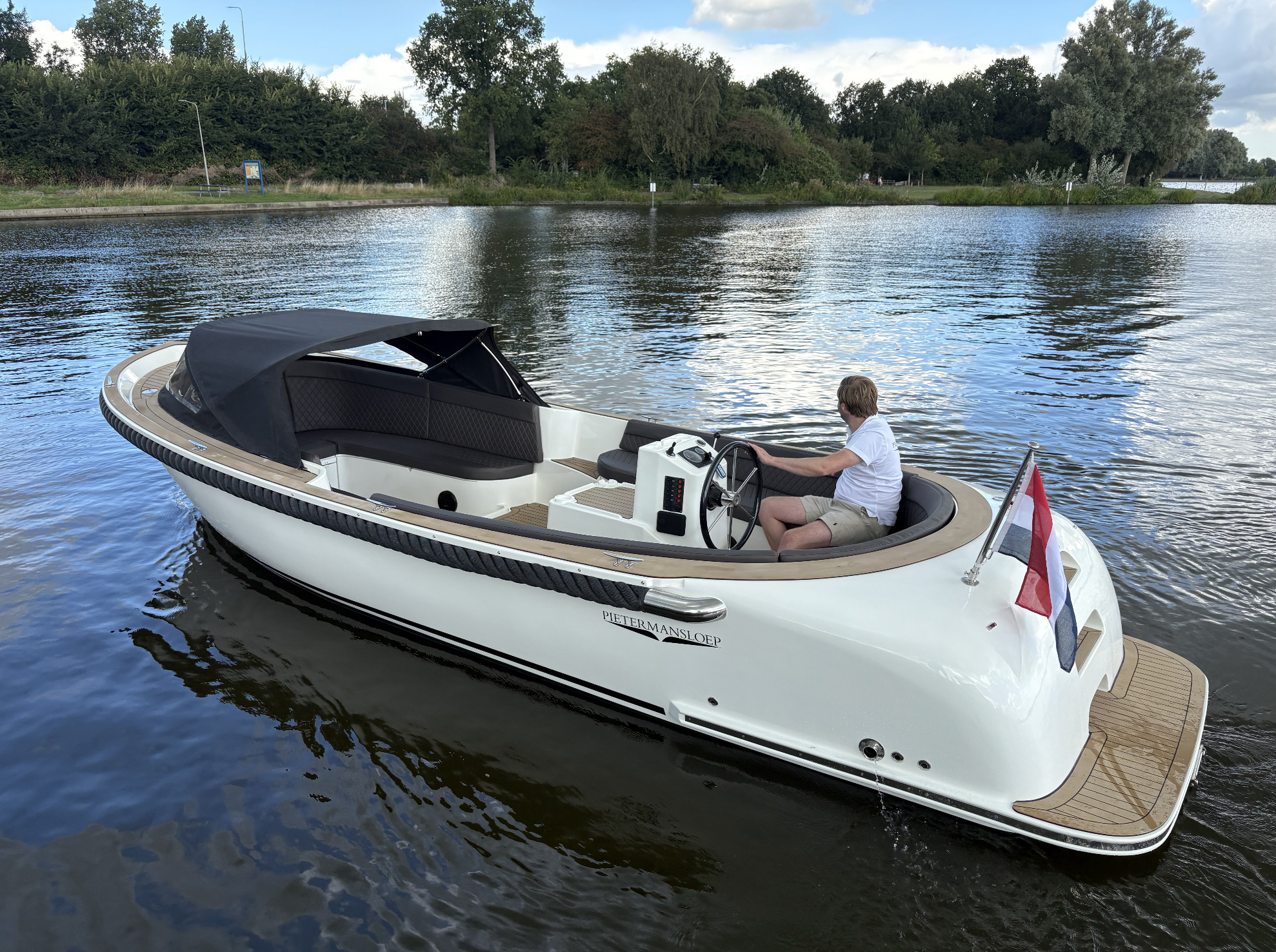 Pieterman 730 Tender