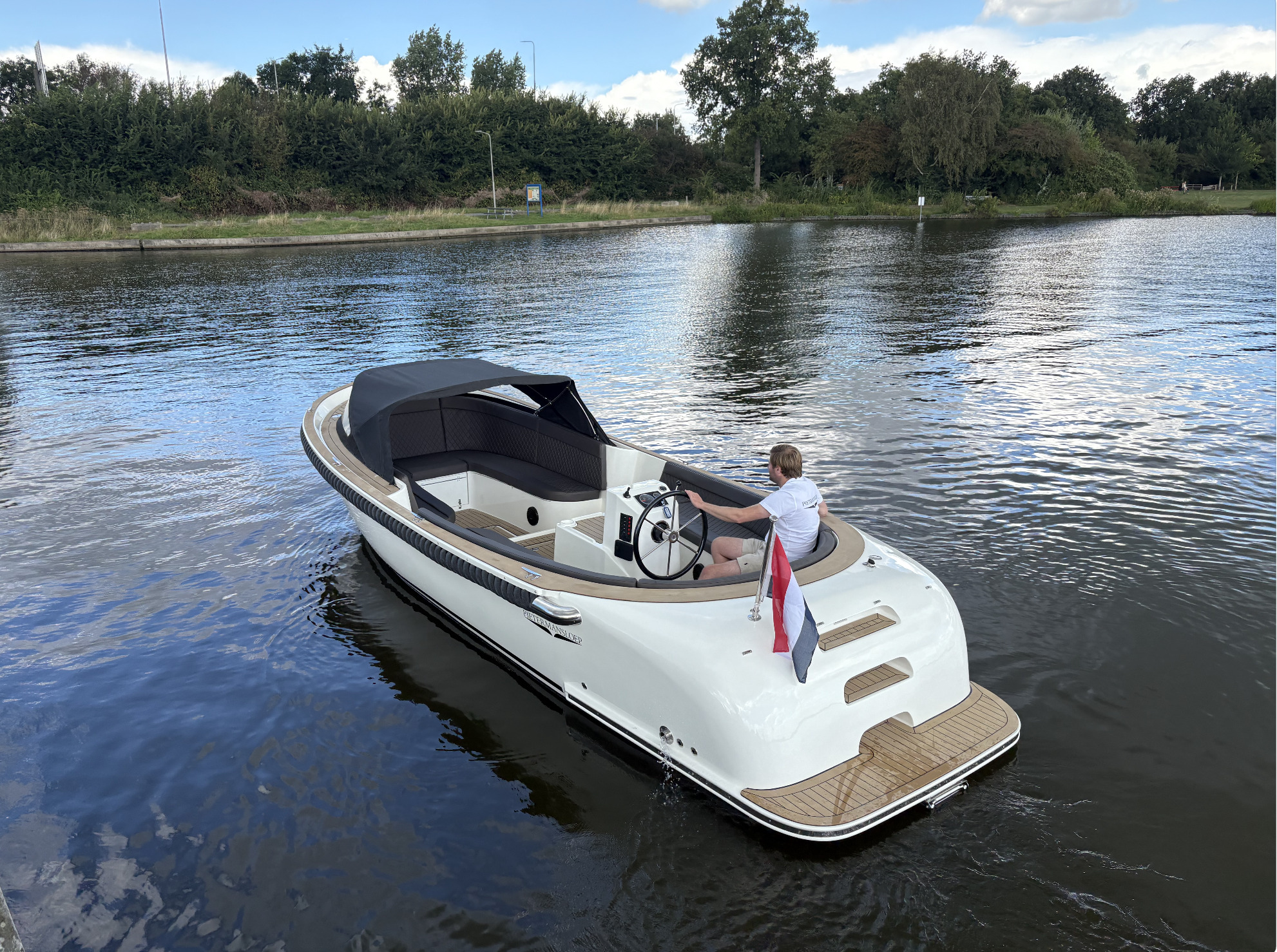 Pieterman 730 Tender