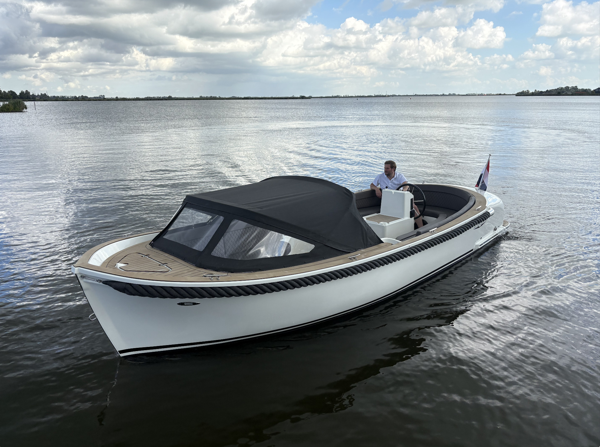 Pieterman 730 Tender