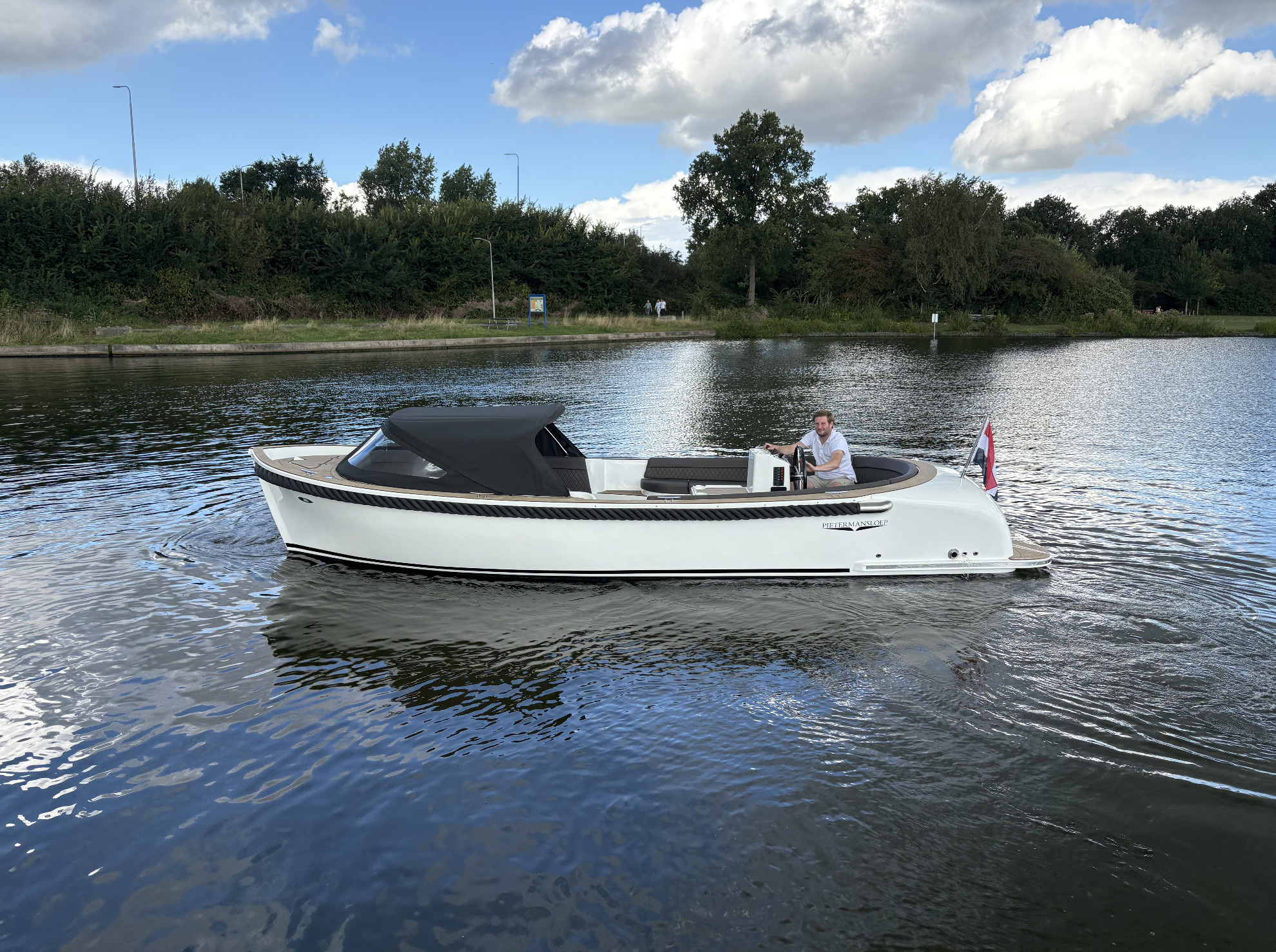 Pieterman 730 Tender