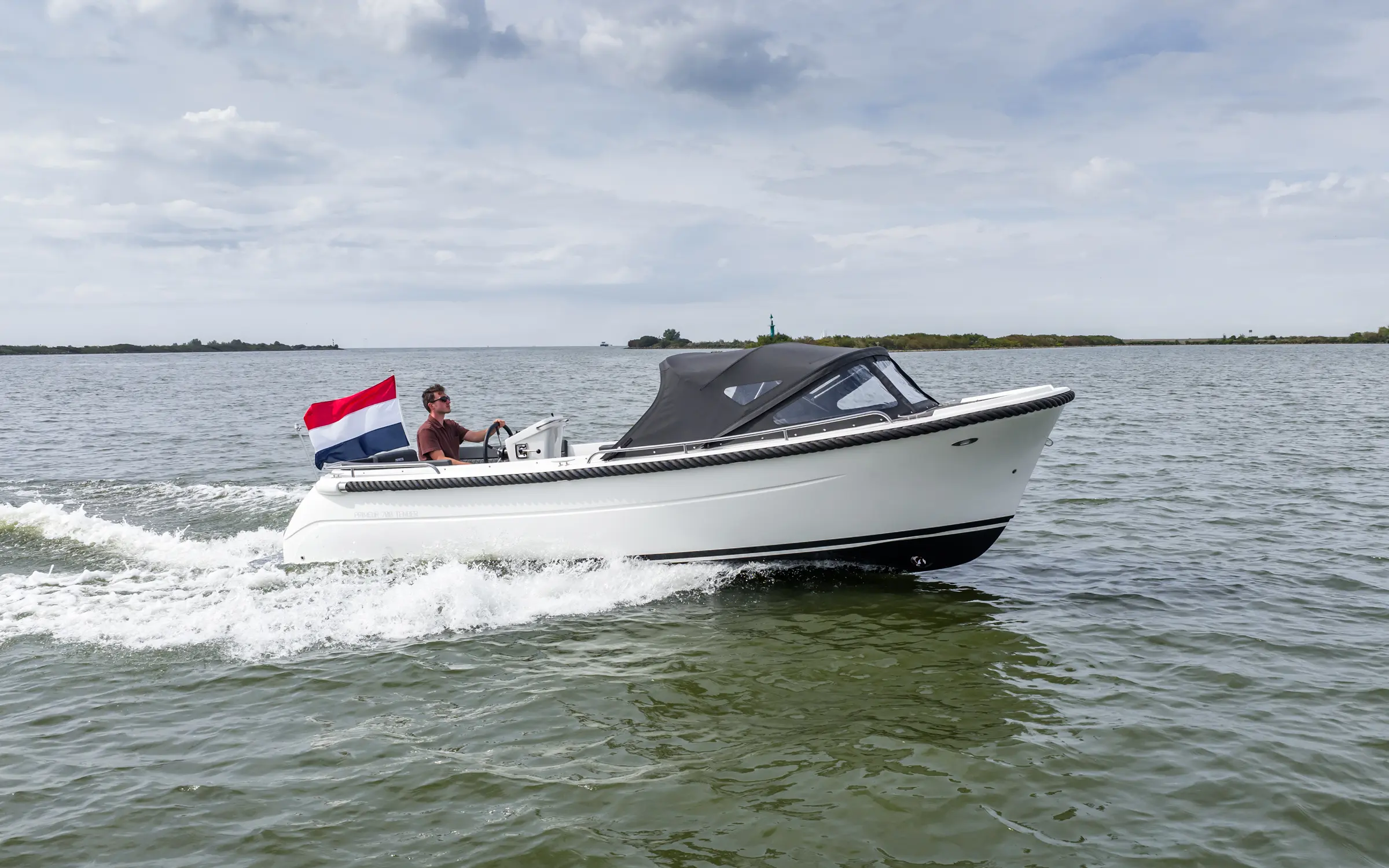 Primeur 700 Tender
