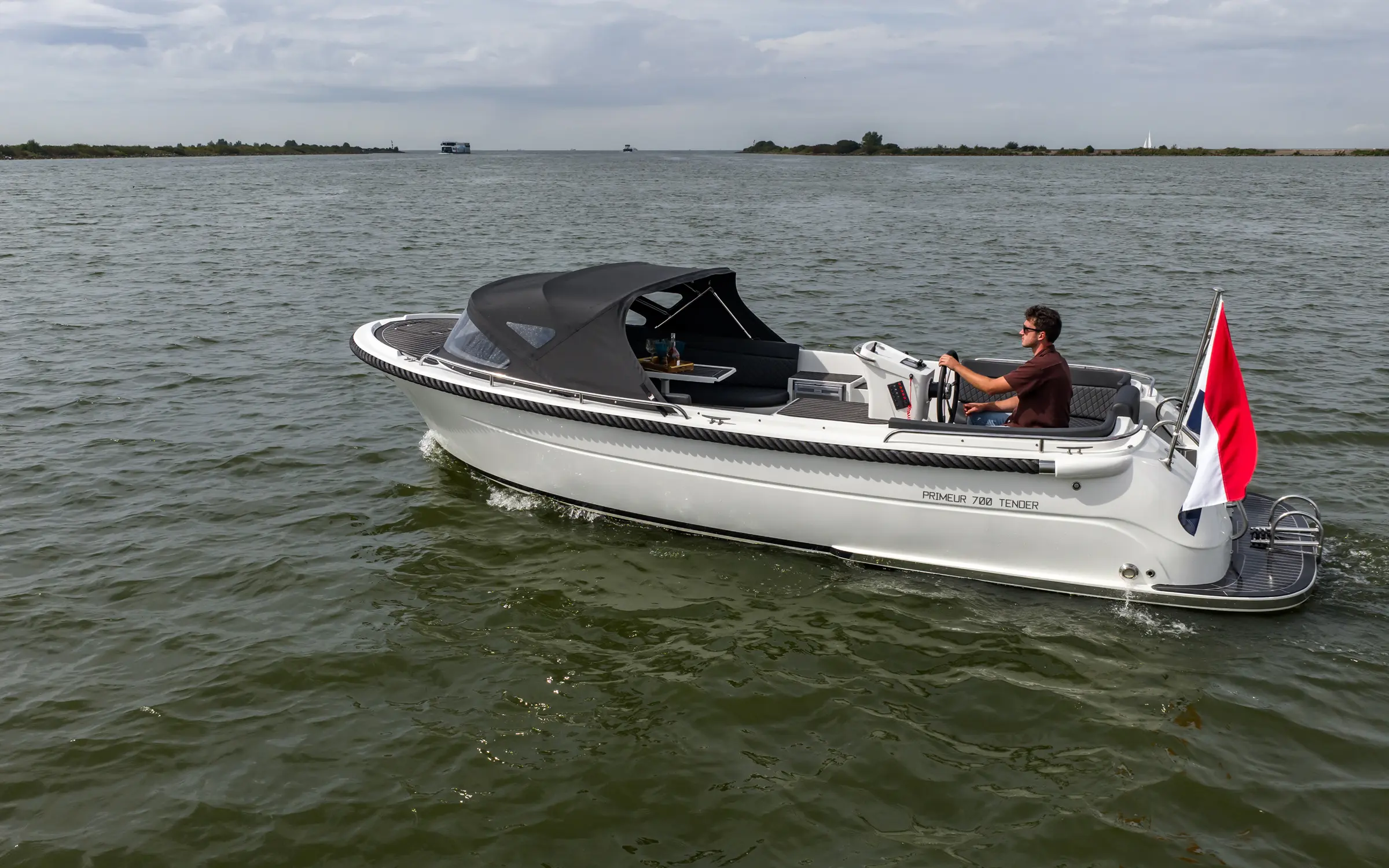 Primeur 700 Tender