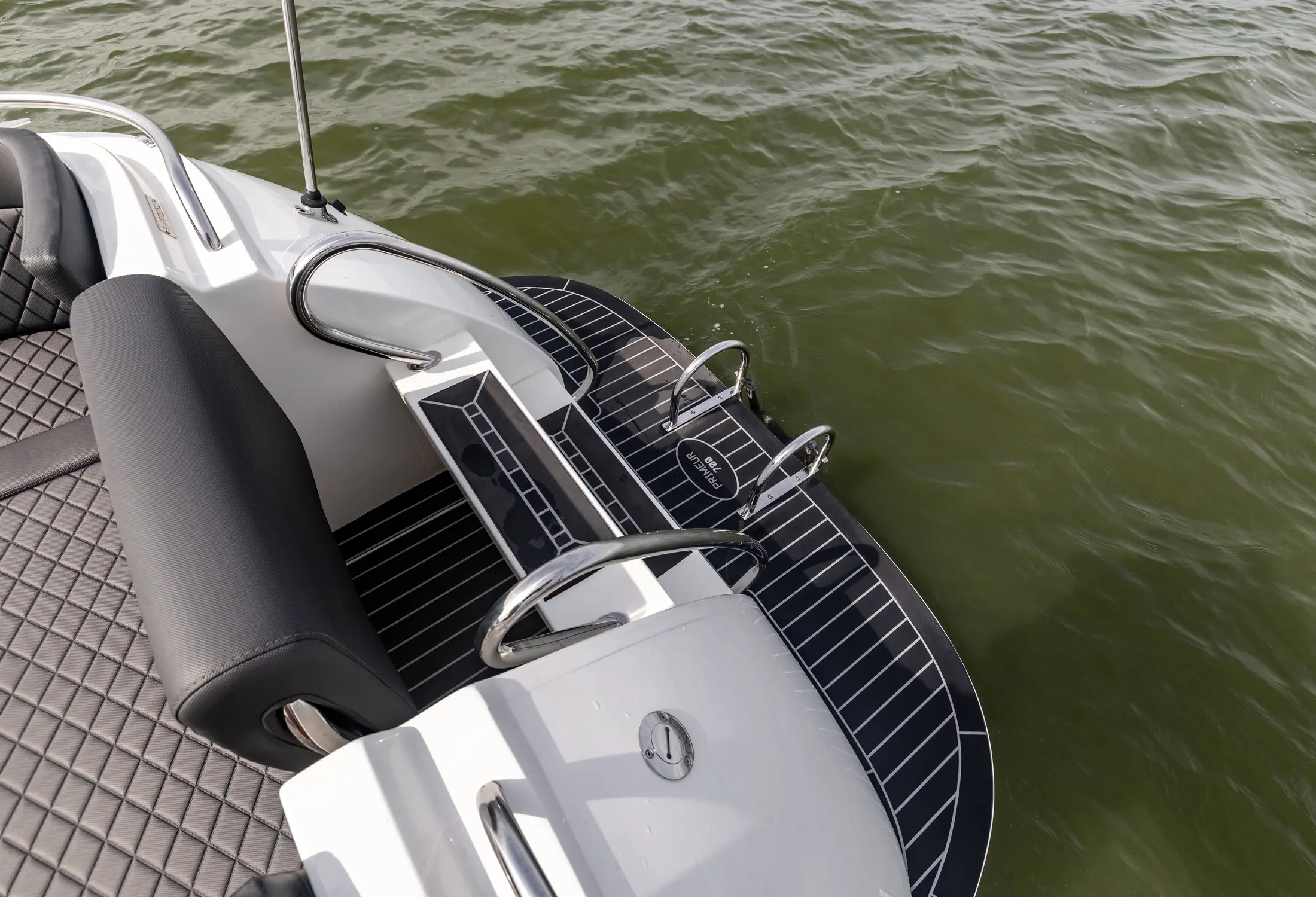 Primeur 700 Tender