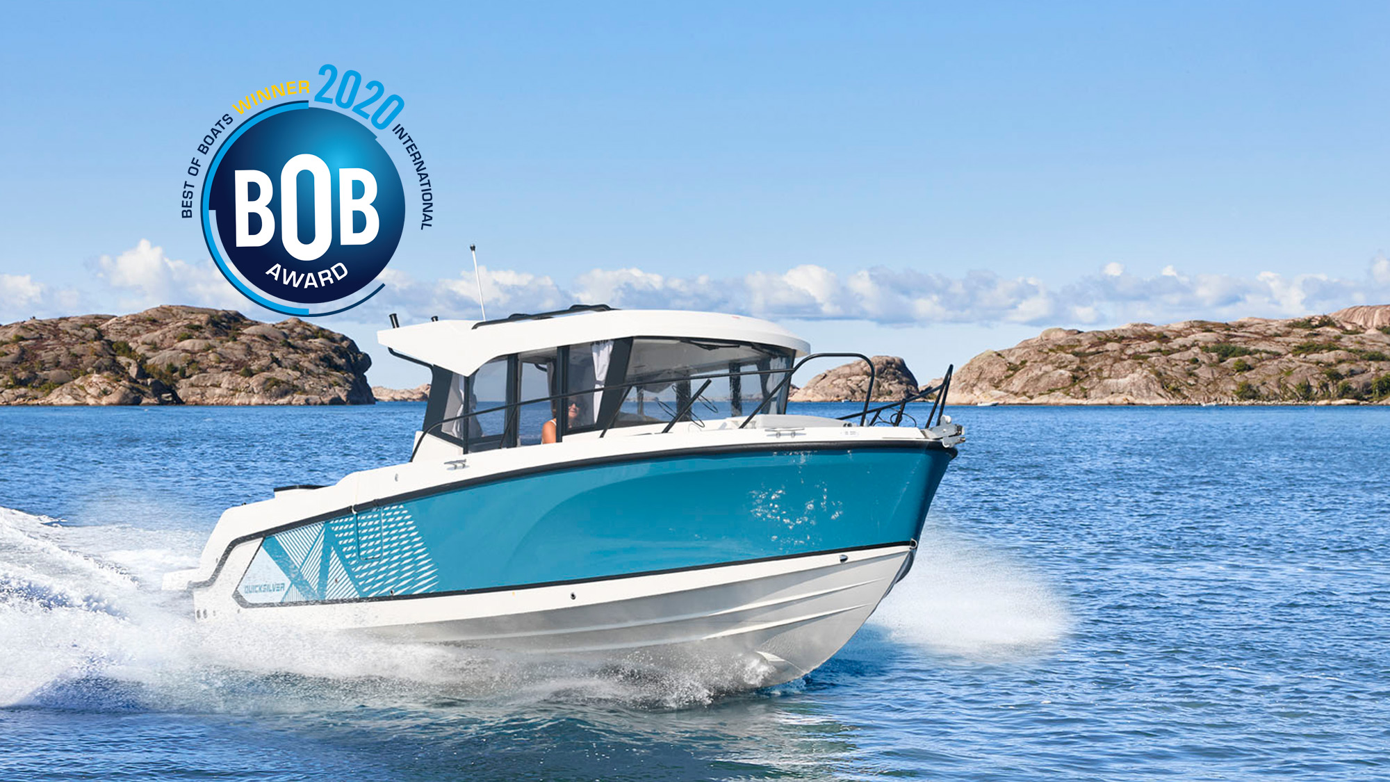 Quicksilver 805 Pilothouse, boot varend op zee