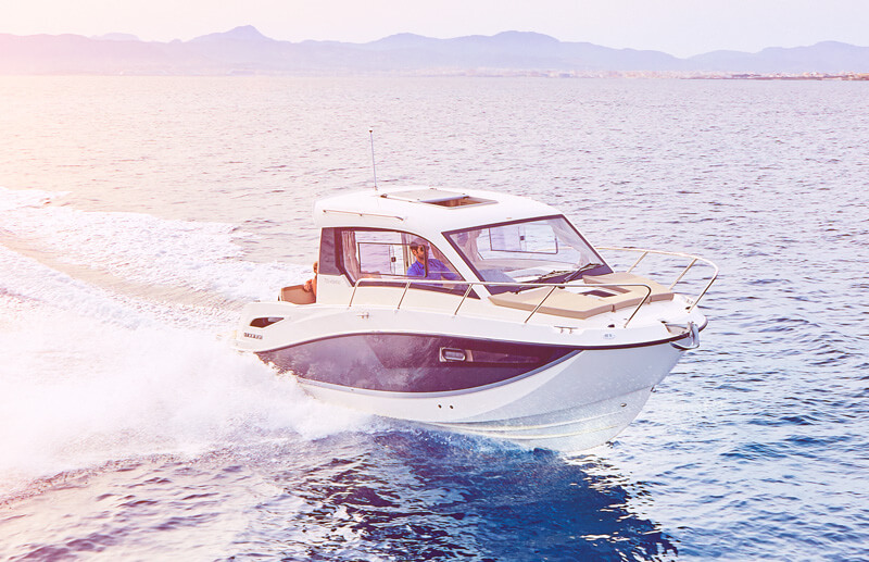 Quicksilver 805 Weekend, boot varend op zee