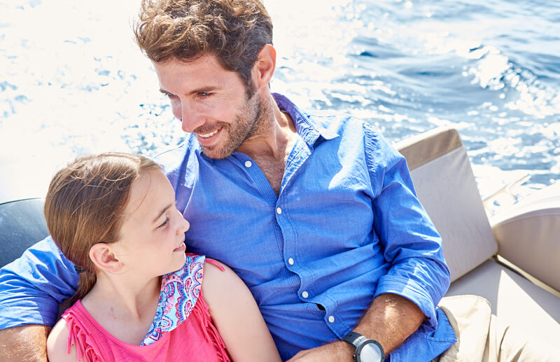 Quicksilver 805 Weekend, vader en dochter op boot