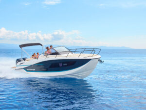 Quicksilver 875 Sundeck