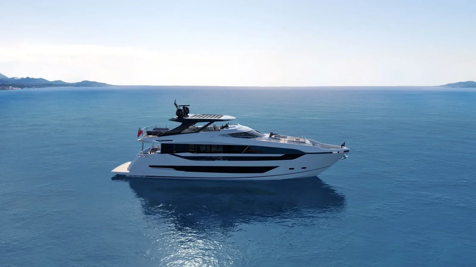 Sunseeker 94 Yacht, jacht varend op zee