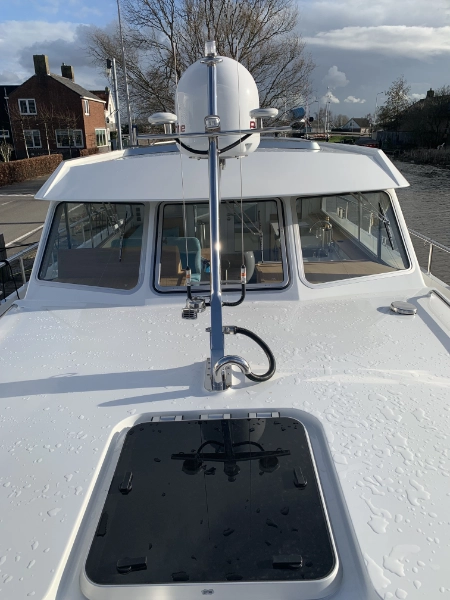 Vedette Salon Comfort Line 39 ft, voordek met luik en radar
