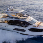 Absolute 60 FLY, jacht varend op zee