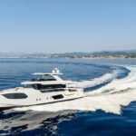 Absolute Navetta 70, jacht varend op zee