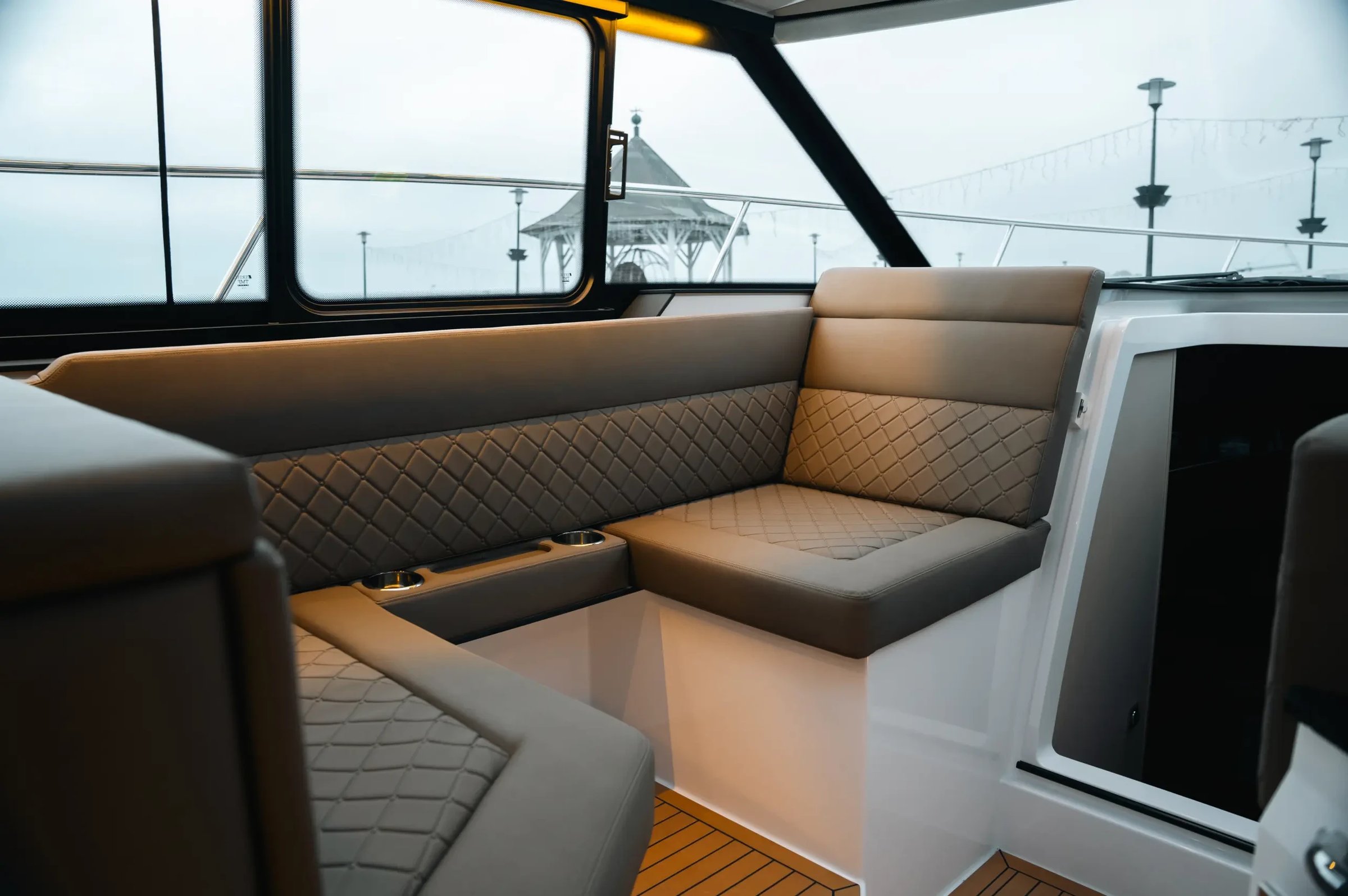 Aquador 400 HT, lounge zitbank met kussens