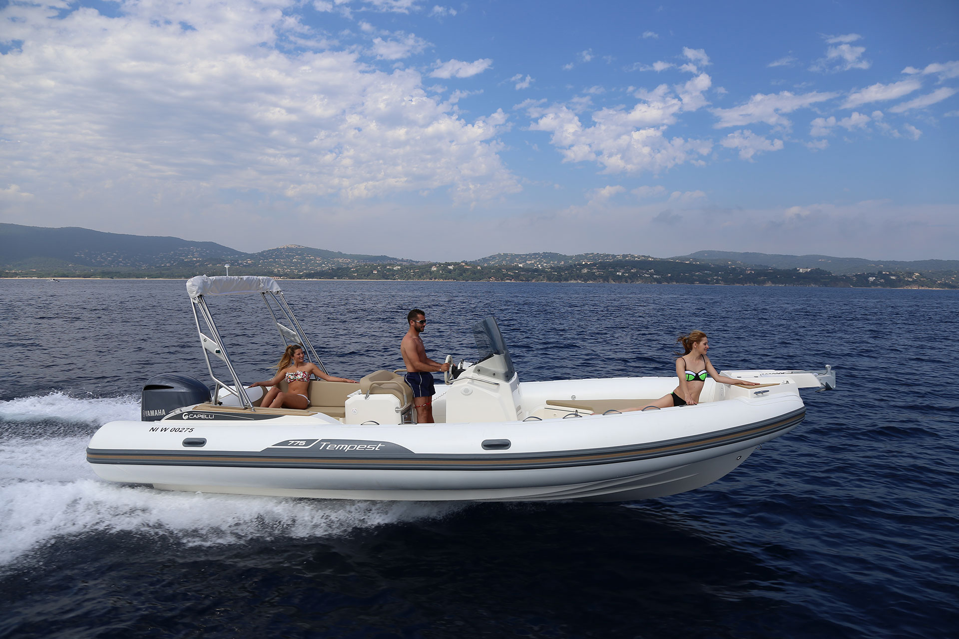 Capelli Tempest 775, rib boot varend zee
