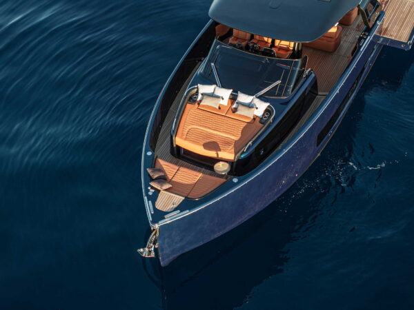 Cranchi A46 Luxury Tender, luxe boot vanuit vogelperspectief