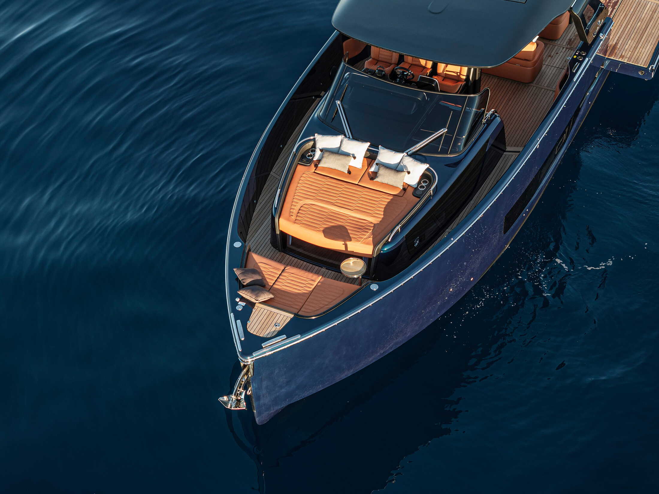 Cranchi A46 Luxury Tender, luxe boot vanuit vogelperspectief