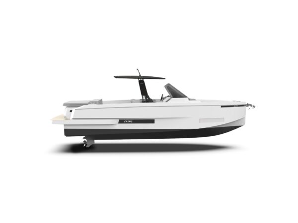 De Antonio D32 Open, witte speedboot zijaanzicht studio