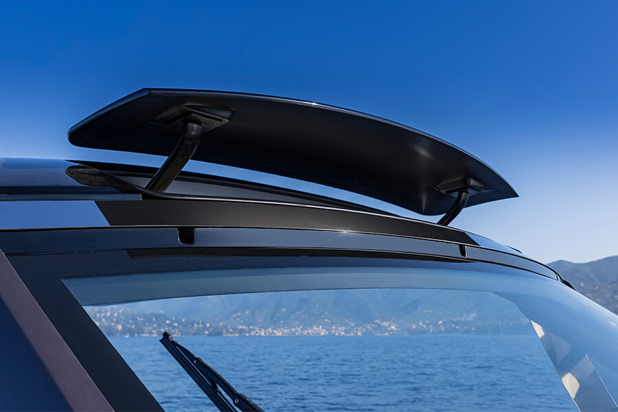 Invictus TT460, hardtop dak met zonnedak