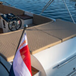 Lago Amore 633 Tender, boot dek met stuurstand